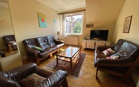 Rose'S Oldtown Apartment