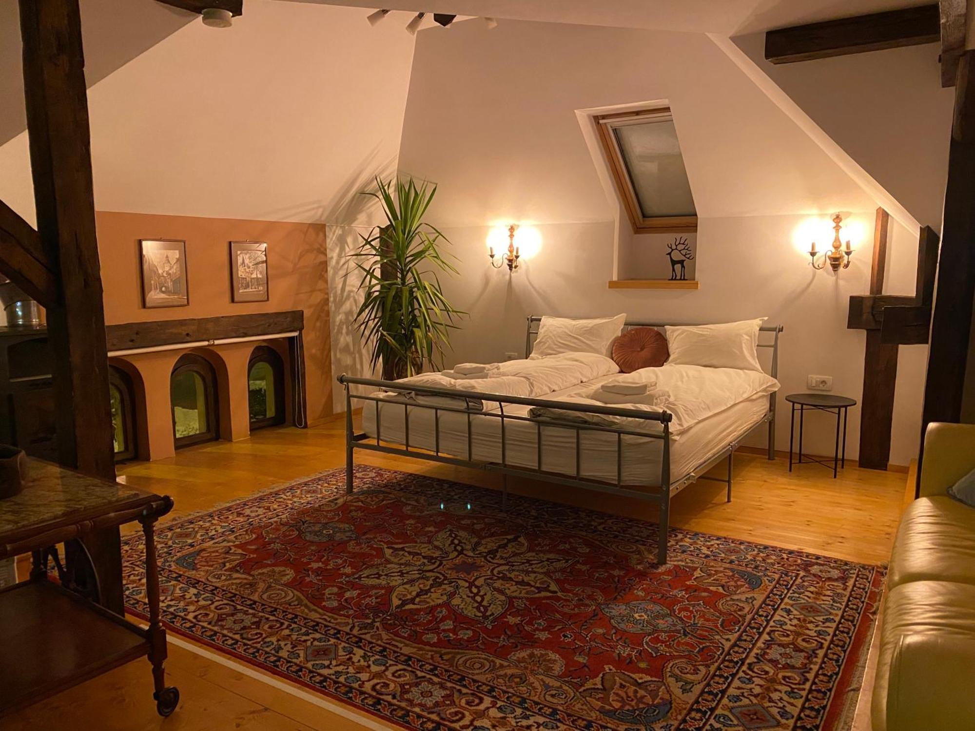 Rose'S Oldtown Apartment Brașov Exterior foto