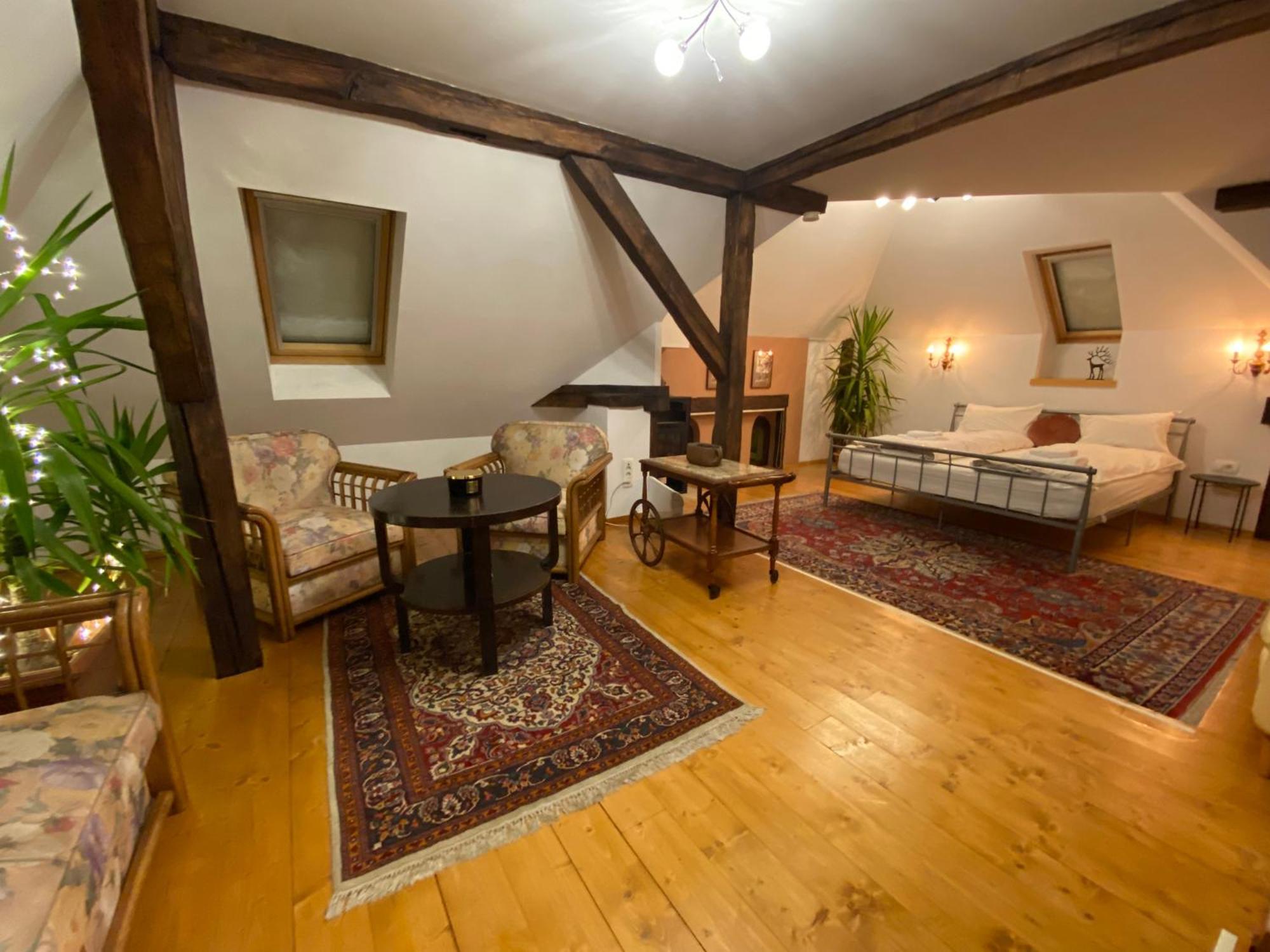 Rose'S Oldtown Apartment Brașov Exterior foto
